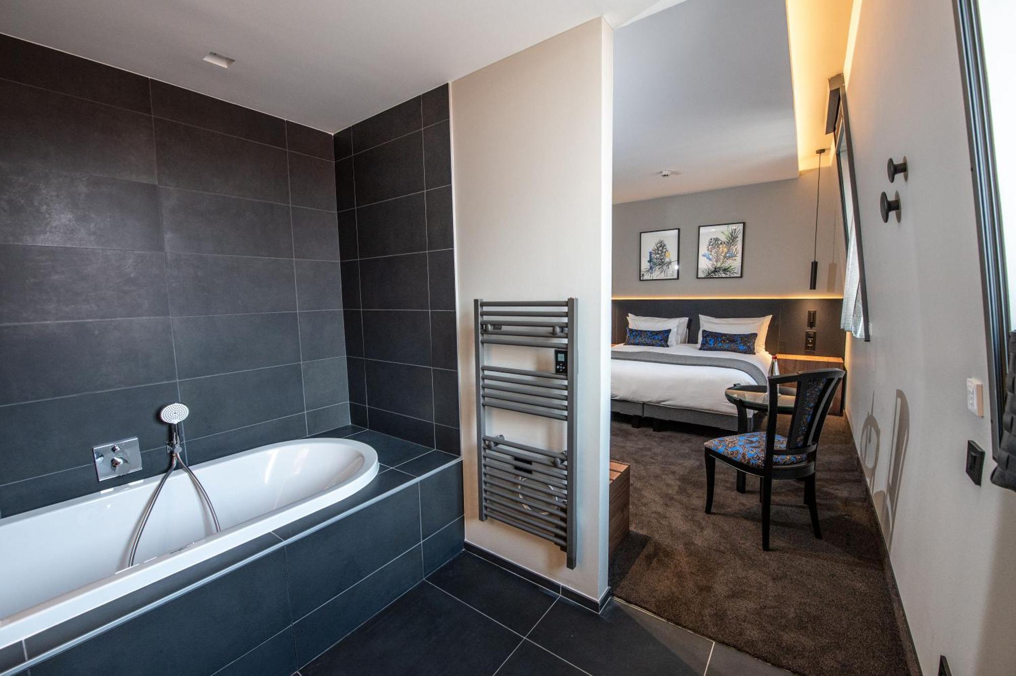 Best Western Premier Le Chapitre Hotel And Spa Remiremont Exterior photo
